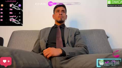 Snapshot of tom_blunt96 chatting on May 24, 2026, 12:21 pm TOM online show from May 24, 2026, 12:21 pm