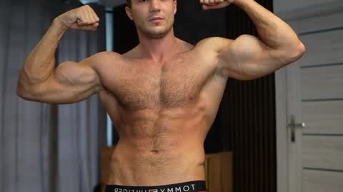 Tom online show from September 26, 2025, 3:38 pm