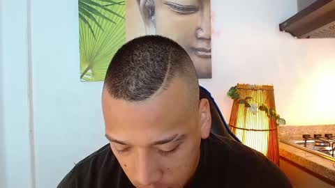 Tom muscle1 online show from February 21, 2025, 11:55 am