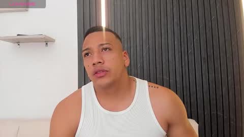 Tom muscle1 online show from September 9, 2025, 11:43 am