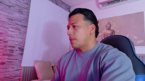 Tom muscle1 online show from April 9, 2026, 11:59 am