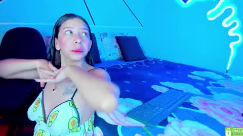 Tom natasha online show from November 6, 2025, 7:04 pm