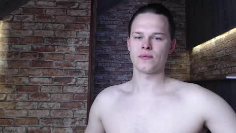 Snapshot of tom_y_ chatting on October 18, 2025, 8:37 am Tom online show from October 18, 2025, 8:37 am