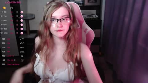 Snapshot of tomato_tease chatting on November 4, 2025, 6:40 pm tomato_tease online show from November 4, 2025, 6:40 pm