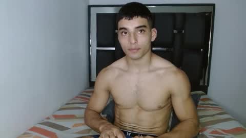 tomaz_18 online show from March 22, 2026, 7:06 pm