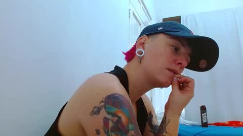 Blue online show from November 21, 2025, 12:37 pm