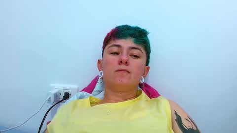 Blue online show from December 13, 2025, 8:04 pm