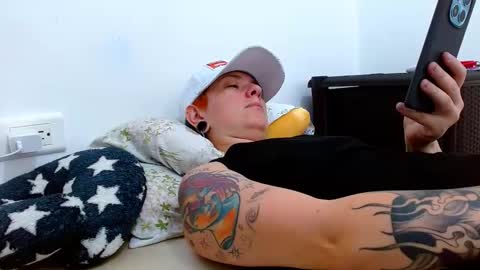 Blue online show from March 17, 2026, 6:11 pm