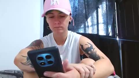 Blue online show from April 11, 2026, 6:56 pm