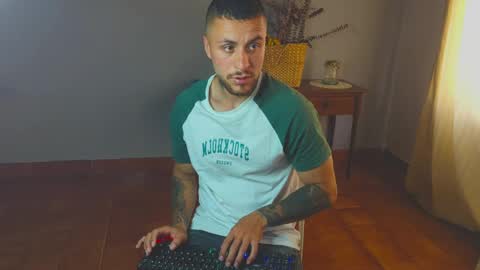 tomDavisXl online show from April 3, 2026, 10:41 pm