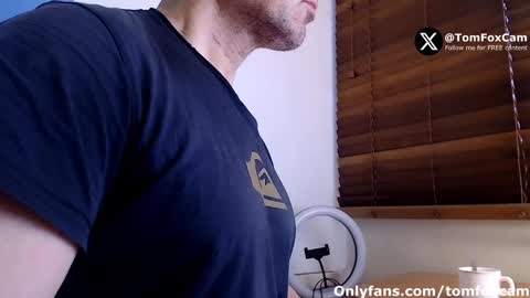 Snapshot of tomfoxcam chatting on January 28, 2025, 7:11 am Tom Fox online show from January 28, 2025, 7:11 am