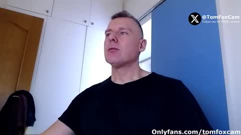 Snapshot of tomfoxcam chatting on November 1, 2025, 10:06 am Tom Fox online show from November 1, 2025, 10:06 am