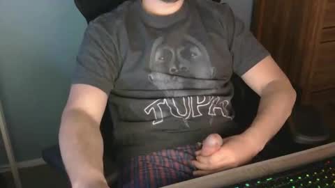 tomin3m online show from April 7, 2026, 6:08 pm