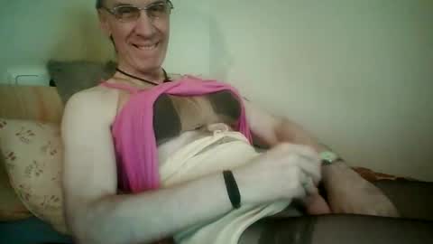 tomislav321 online show from April 26, 2026, 3:10 pm