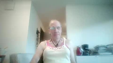 tomislav321 online show from May 1, 2026, 6:01 pm