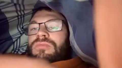 Snapshot of tomlaw1991 chatting on November 17, 2025, 8:25 pm tomlaw1991 online show from November 17, 2025, 8:25 pm