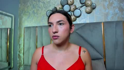 Snapshot of tomlondon_ chatting on March 8, 2026, 12:20 pm online show from March 8, 2026, 12:20 pm