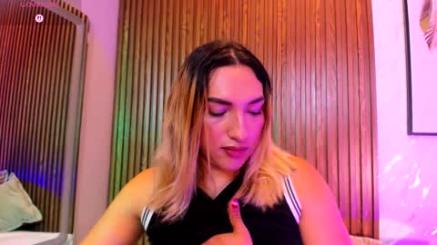 Snapshot of tomlondon_ chatting on March 11, 2026, 12:55 pm online show from March 11, 2026, 12:55 pm