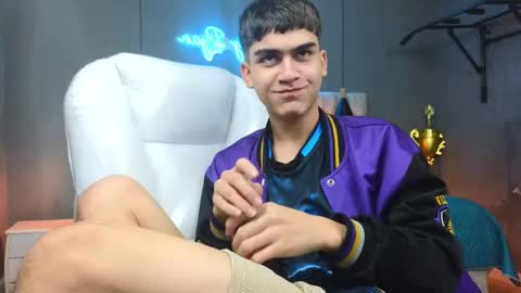 Tommy  online show from February 14, 2025, 6:45 am