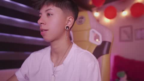 Blue  online show from February 18, 2025, 6:04 pm