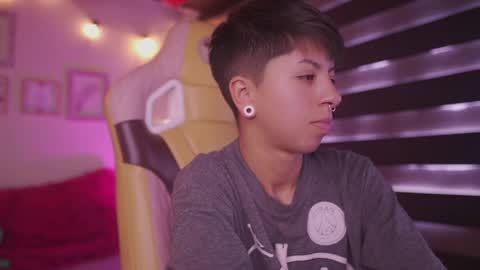 Blue  online show from February 28, 2025, 3:37 pm