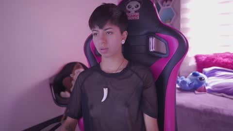 Blue  online show from March 9, 2025, 3:16 pm