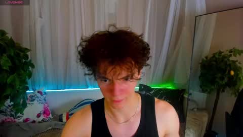 Snapshot of tommy_jamm chatting on February 11, 2025, 6:11 pm Tommy online show from February 11, 2025, 6:11 pm