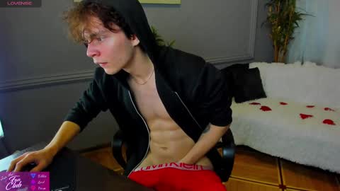 Snapshot of tommy_jamm chatting on February 13, 2025, 6:27 pm Tommy online show from February 13, 2025, 6:27 pm