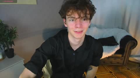 Snapshot of tommy_jamm chatting on February 27, 2025, 3:26 pm Tommy online show from February 27, 2025, 3:26 pm