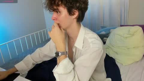 Snapshot of tommy_jamm chatting on March 7, 2025, 6:43 pm Tommy online show from March 7, 2025, 6:43 pm