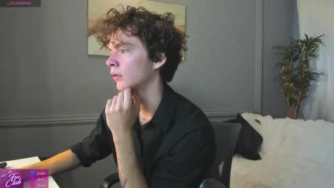 Snapshot of tommy_jamm chatting on March 10, 2025, 10:04 am Tommy online show from March 10, 2025, 10:04 am