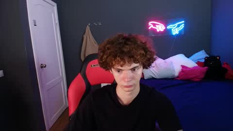 Snapshot of tommy_jamm chatting on September 18, 2025, 10:06 am Tommy online show from September 18, 2025, 10:06 am