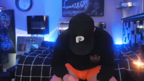 Snapshot of tommy_knuckles chatting on January 3, 2025, 5:28 am Tommy online show from January 3, 2025, 5:28 am