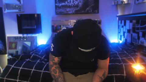 Snapshot of tommy_knuckles chatting on January 5, 2025, 8:32 am Tommy online show from January 5, 2025, 8:32 am