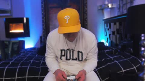 Snapshot of tommy_knuckles chatting on February 1, 2025, 10:26 am Tommy online show from February 1, 2025, 10:26 am