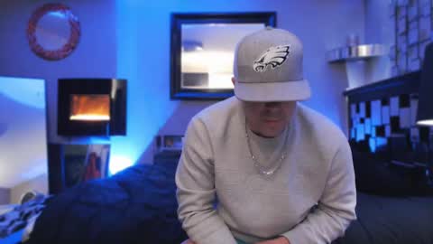 Snapshot of tommy_knuckles chatting on February 23, 2025, 12:27 pm Tommy online show from February 23, 2025, 12:27 pm