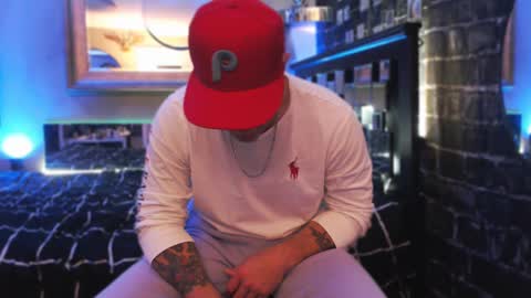 Snapshot of tommy_knuckles chatting on October 29, 2025, 4:59 am Tommy online show from October 29, 2025, 4:59 am