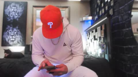 Tommy online show from December 21, 2025, 9:49 am