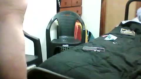 Snapshot of tommyknock271760 chatting on February 19, 2026, 7:37 am tommyknock271760 online show from February 19, 2026, 7:37 am