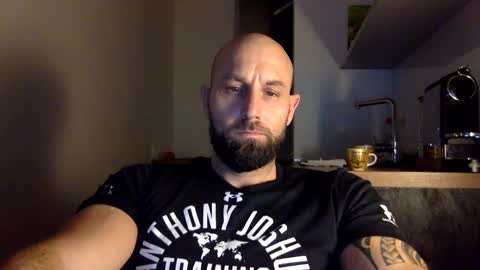 Thomas Fit online show from December 18, 2024, 8:14 pm