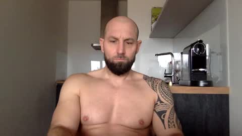 Thomas Fit online show from December 22, 2024, 11:11 am