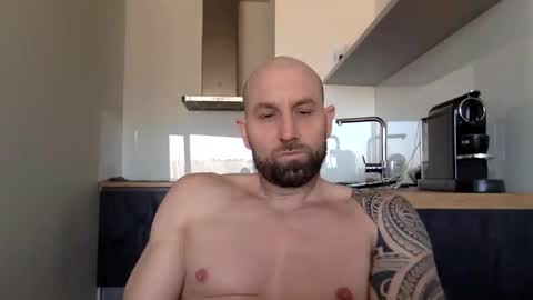 Thomas Fit online show from March 7, 2025, 10:13 am