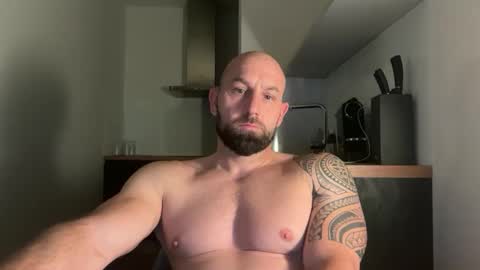 Thomas Fit online show from September 25, 2025, 9:51 pm