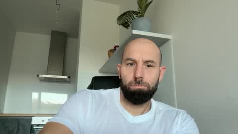 Thomas Fit online show from October 13, 2025, 6:46 am