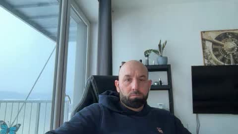 Snapshot of tommyx01 chatting on January 13, 2026, 7:02 am Thomas Fit online show from January 13, 2026, 7:02 am