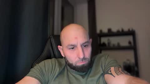 Snapshot of tommyx01 chatting on February 3, 2026, 10:15 pm Thomas Fit online show from February 3, 2026, 10:15 pm