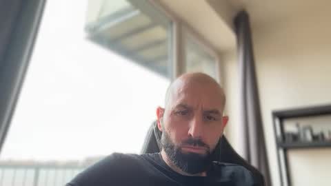 Snapshot of tommyx01 chatting on February 12, 2026, 9:26 am Thomas Fit online show from February 12, 2026, 9:26 am