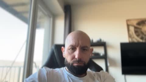 Snapshot of tommyx01 chatting on February 26, 2026, 10:25 am Thomas Fit online show from February 26, 2026, 10:25 am