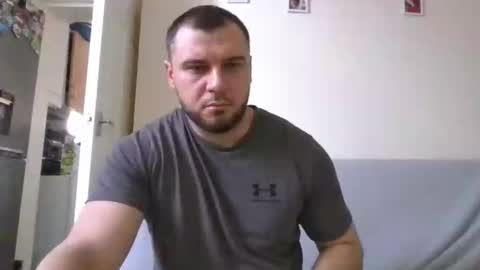 tommyy19901 online show from December 14, 2024, 11:18 am