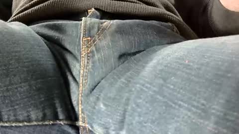 Snapshot of tomscibbly chatting on January 1, 2025, 10:46 pm tomscibbly online show from January 1, 2025, 10:46 pm